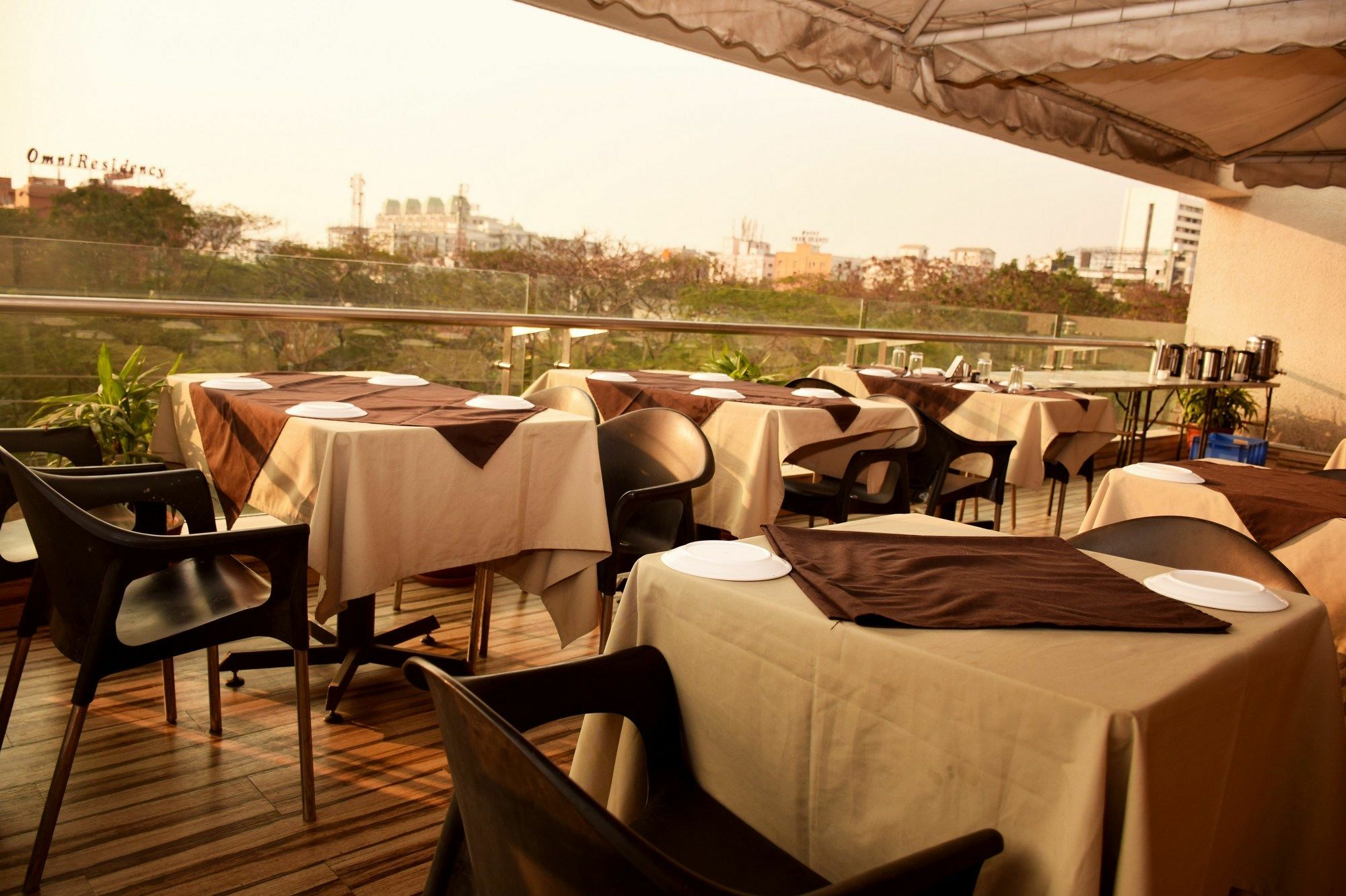 אינדורה Fabhotel Prime Avenue מראה חיצוני תמונה